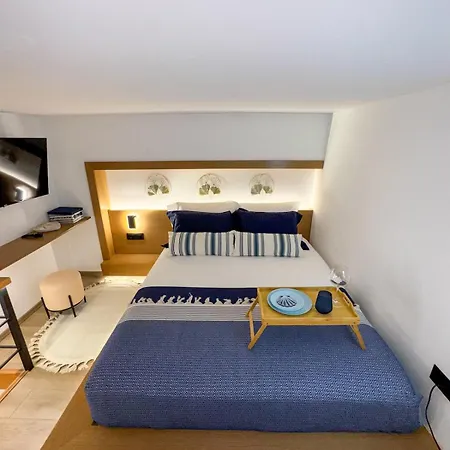 Vila51 Ocean Deluxe Apartment *